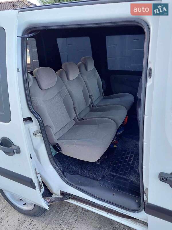 Минивэн Fiat Doblo 2009 в Ужгороде