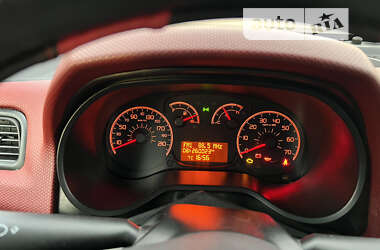 Минивэн Fiat Doblo 2011 в 