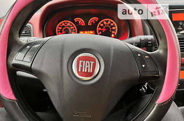 Минивэн Fiat Doblo 2011 в 