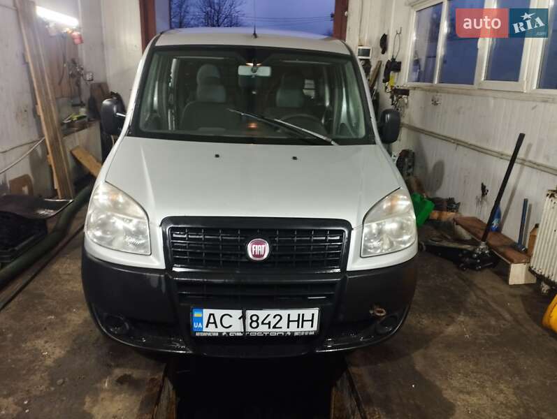 Fiat Doblo 2013