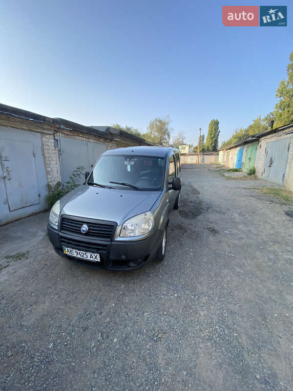 Минивэн Fiat Doblo 2006 в Кривом Роге