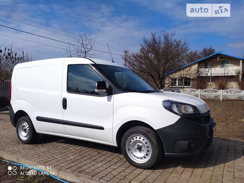 Вантажопасажирський фургон Fiat Doblo 2020 в Чутовому