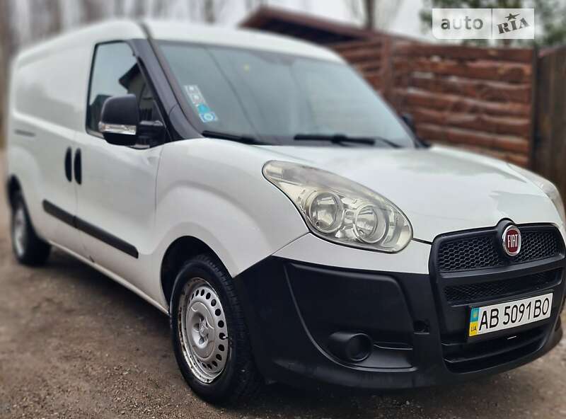 Грузовой фургон Fiat Doblo 2012 в Киеве