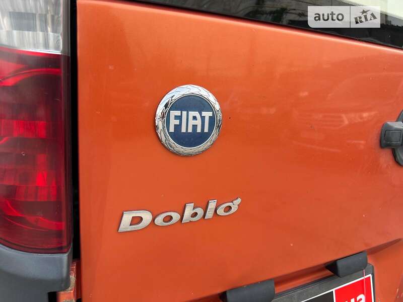 Минивэн Fiat Doblo 2006 в Запорожье