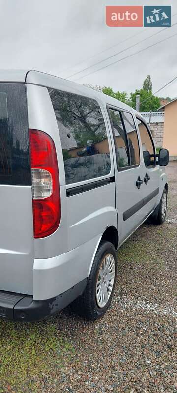 Минивэн Fiat Doblo 2008 в Киеве