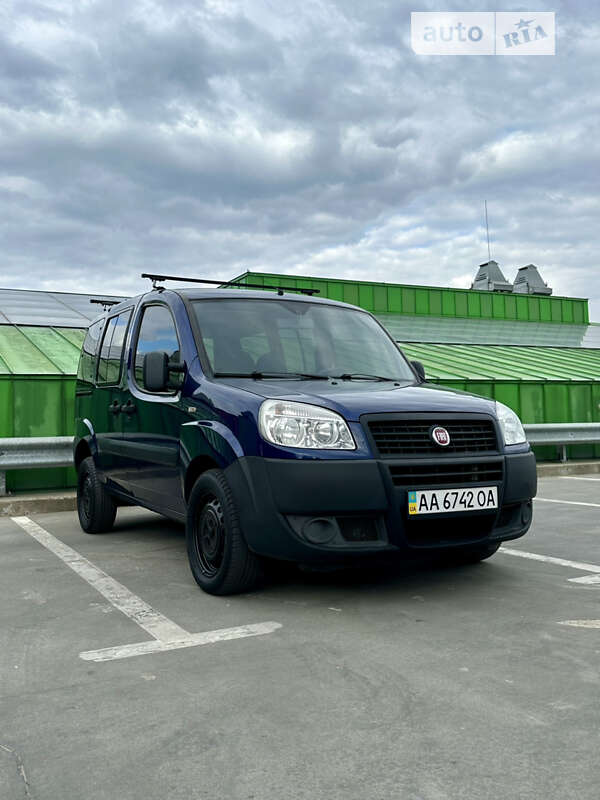 Мінівен Fiat Doblo 2013 в Києві