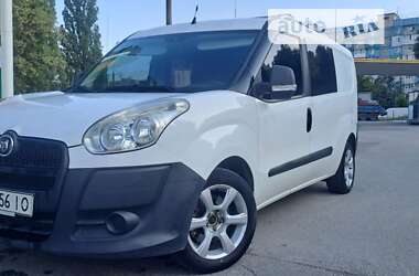 Вантажопасажирський фургон Fiat Doblo 2012 в Дніпрі