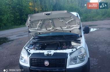 Вантажний фургон Fiat Doblo 2012 в 