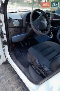 Минивэн Fiat Doblo 2005 в 
