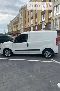 Вантажний фургон Fiat Doblo 2013 в Києві