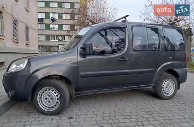 Мінівен Fiat Doblo 2011 в 
