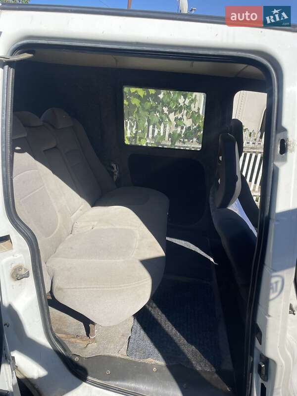 Минивэн Fiat Doblo 2000 в Новой Ушице