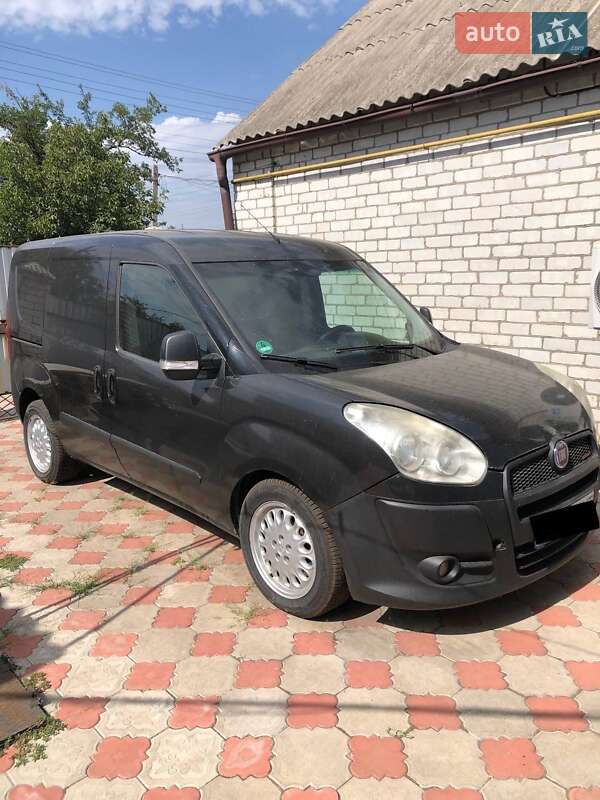 Мінівен Fiat Doblo 2012 в Лозовій