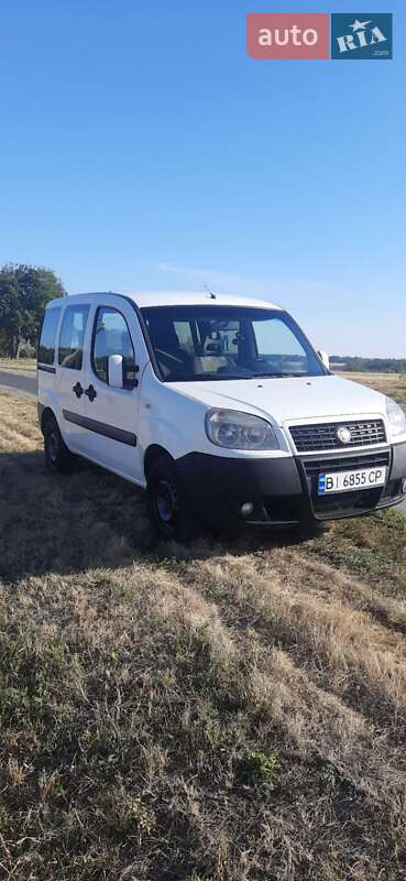 Минивэн Fiat Doblo 2009 в 
