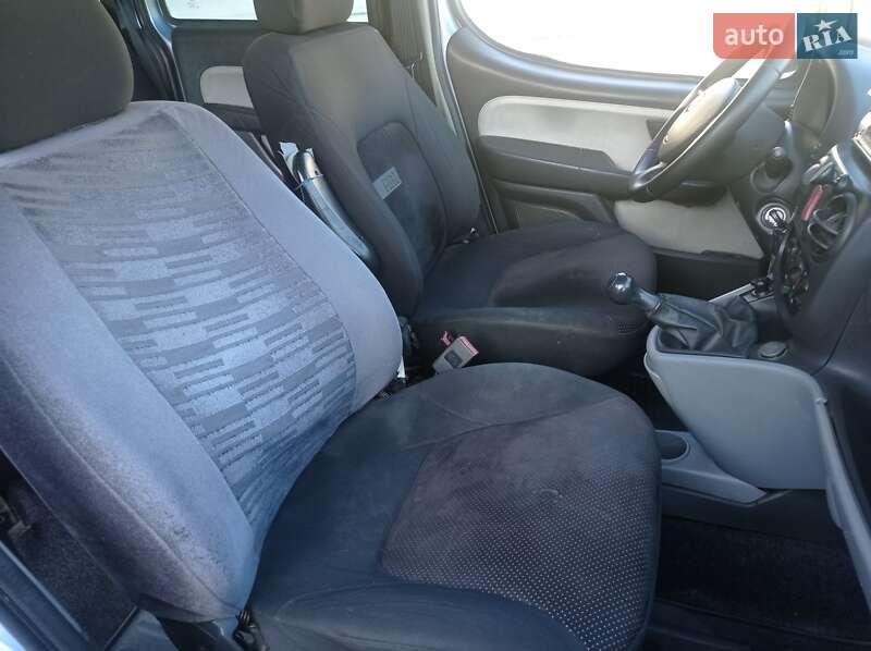 Минивэн Fiat Doblo 2008 в Киеве