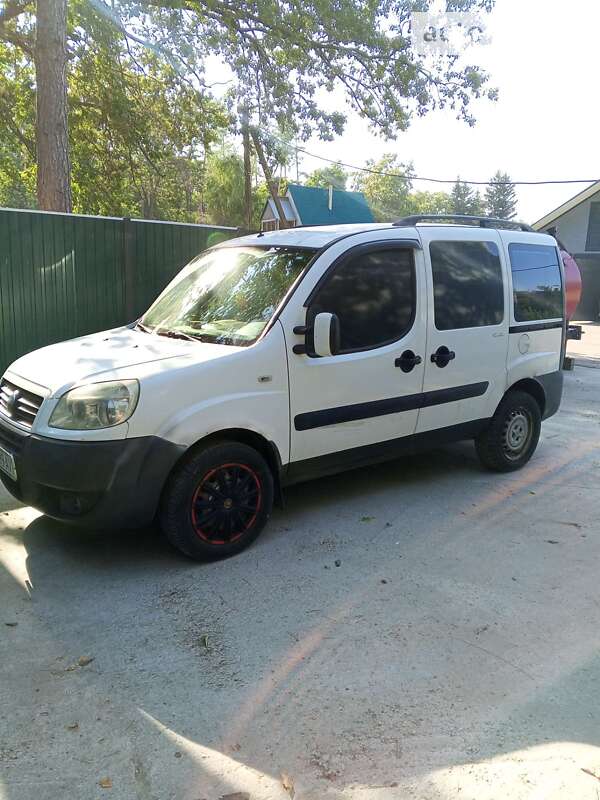 Минивэн Fiat Doblo 2005 в Сумах