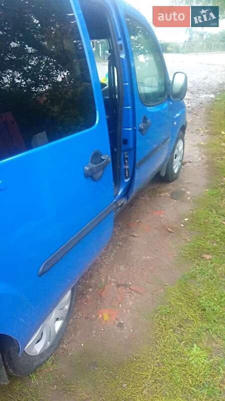 Минивэн Fiat Doblo 2001 в Радехове