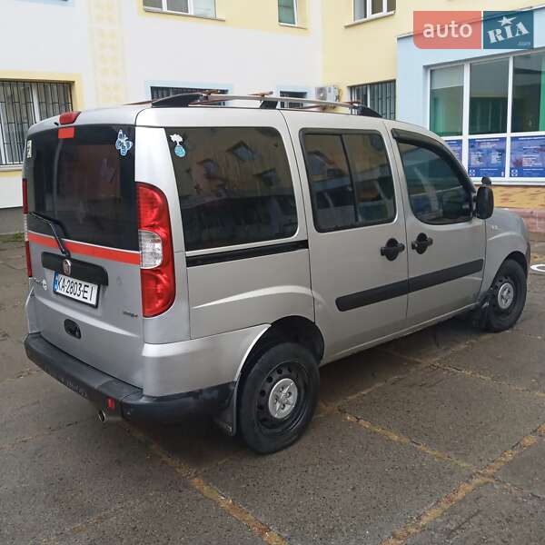 Минивэн Fiat Doblo 2007 в Киеве