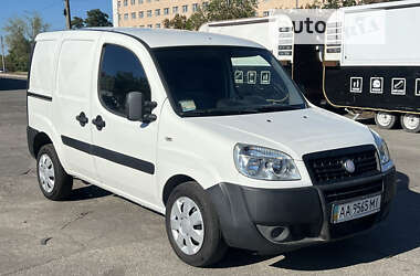 Вантажний фургон Fiat Doblo 2012 в Києві