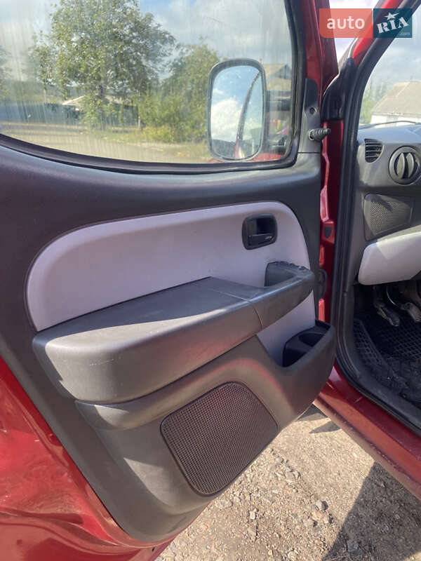 Минивэн Fiat Doblo 2005 в Побужском фото 8 Минивэн Fiat Doblo 2005 в Побужском