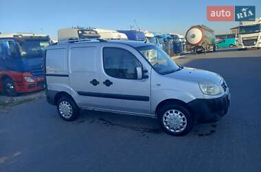 Грузовой фургон Fiat Doblo 2009 в Черновцах