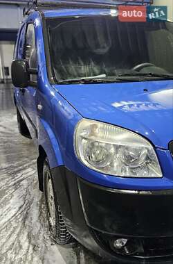 Минивэн Fiat Doblo 2007 в Киеве