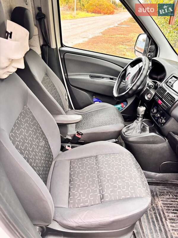 Грузовой фургон Fiat Doblo 2010 в Николаеве