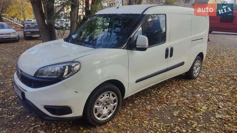 Грузовой фургон Fiat Doblo 2015 в Черновцах
