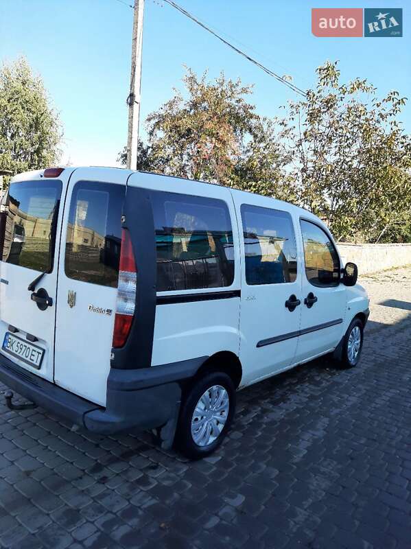 Минивэн Fiat Doblo 2003 в Березному