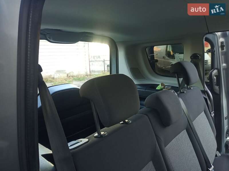 Минивэн Fiat Doblo 2013 в Киеве