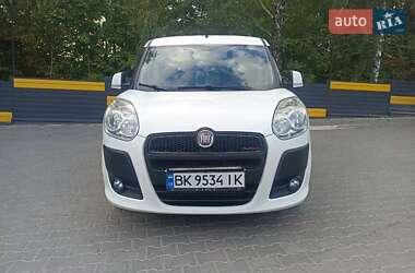 Минивэн Fiat Doblo 2011 в 