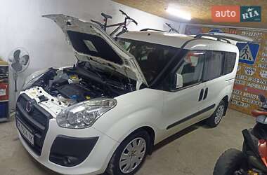 Минивэн Fiat Doblo 2011 в 