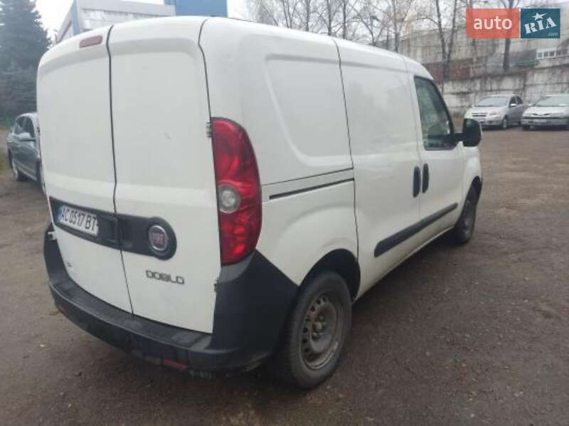 Грузовой фургон Fiat Doblo 2010 в Луцке