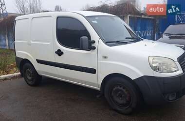 Вантажний фургон Fiat Doblo 2012 в Києві