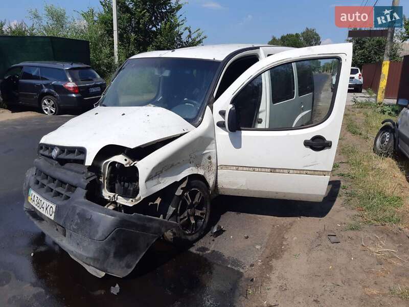 Минивэн Fiat Doblo 2001 в Киеве