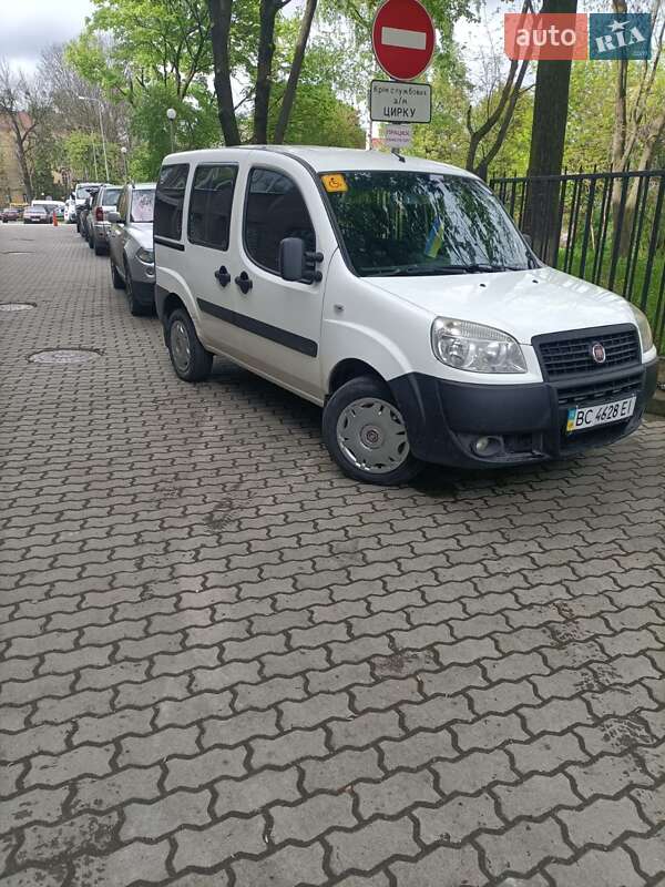 Минивэн Fiat Doblo 2013 в Виннице