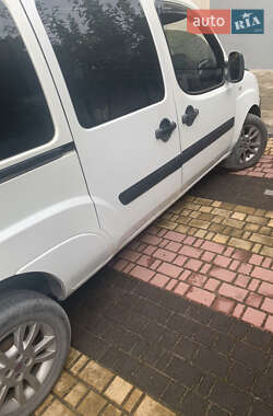 Минивэн Fiat Doblo 2009 в 