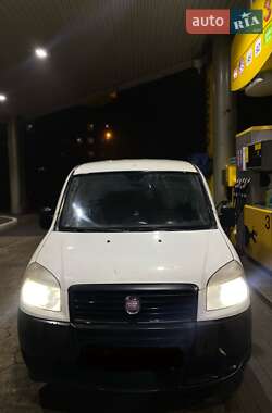 Вантажний фургон Fiat Doblo 2011 в Києві