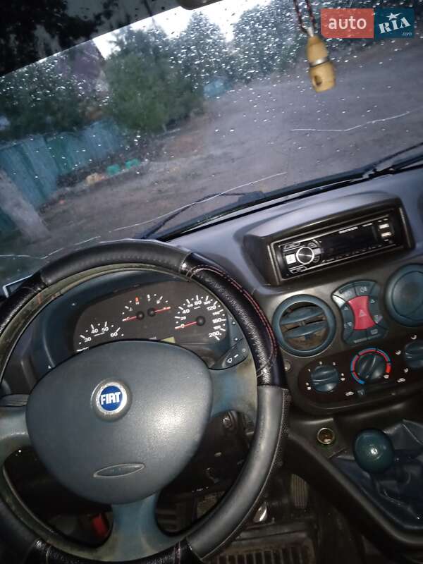 Минивэн Fiat Doblo 2001 в 