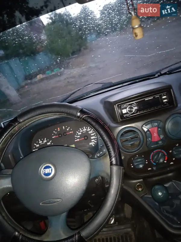 Минивэн Fiat Doblo 2001 в 