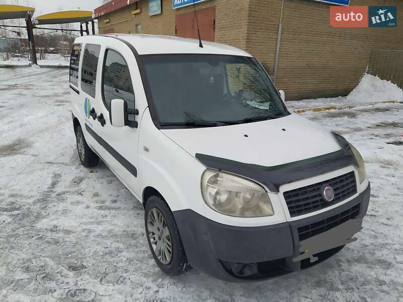 Минивэн Fiat Doblo 2009 в Кременчуге