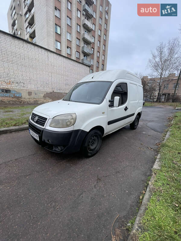 Вантажний фургон Fiat Doblo 2009 в Черкасах