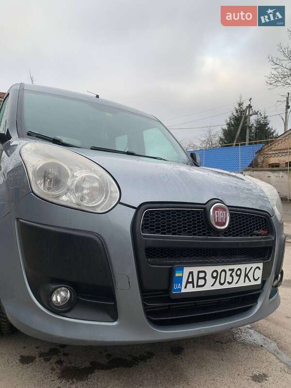 Минивэн Fiat Doblo 2010 в Виннице