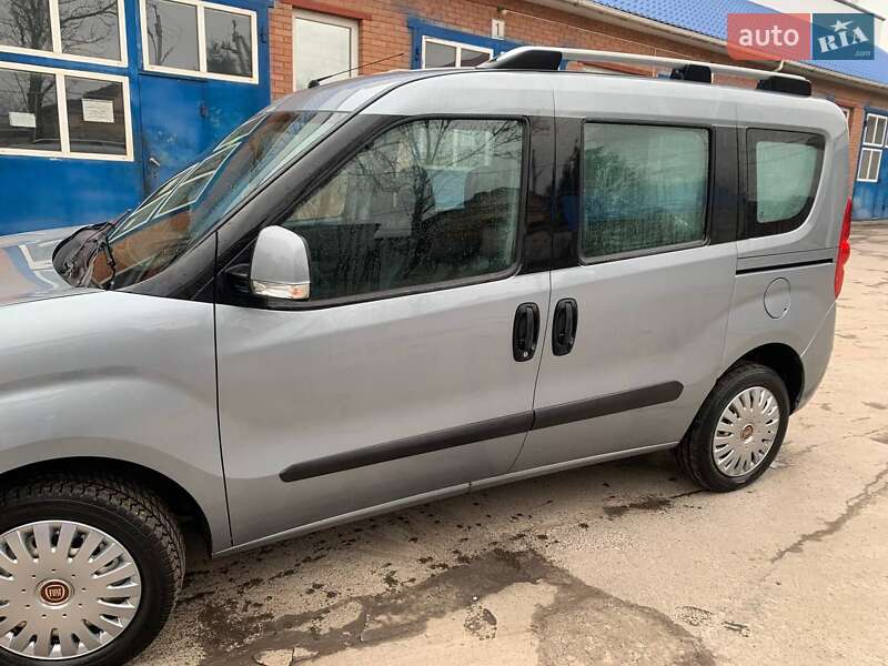 Минивэн Fiat Doblo 2010 в Виннице