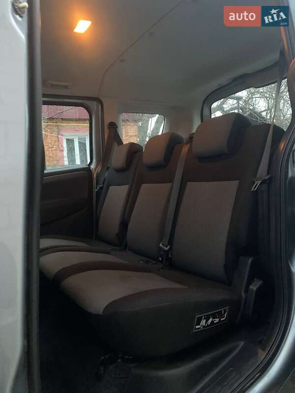 Минивэн Fiat Doblo 2010 в Виннице