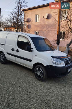 Грузовой фургон Fiat Doblo 2011 в Тысменице