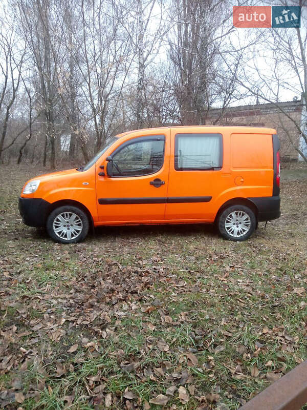 Минивэн Fiat Doblo 2008 в Полтаве