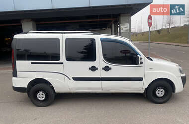 Минивэн Fiat Doblo 2008 в Киеве