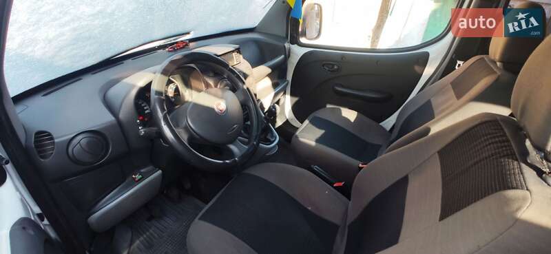 Минивэн Fiat Doblo 2008 в Виннице