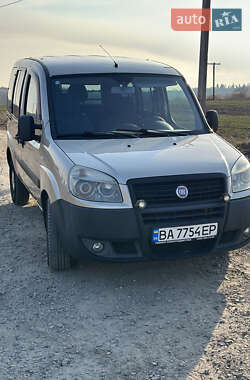 Минивэн Fiat Doblo 2011 в Пустомытах